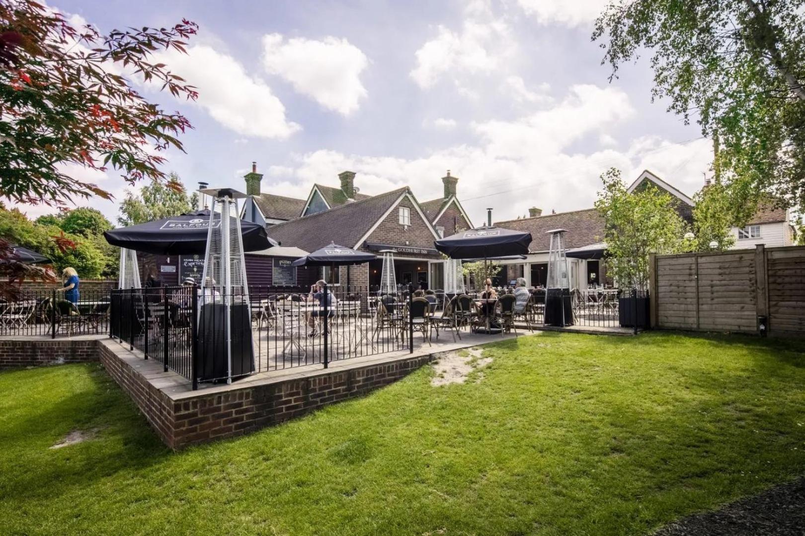 The Goudhurst Inn Exteriör bild